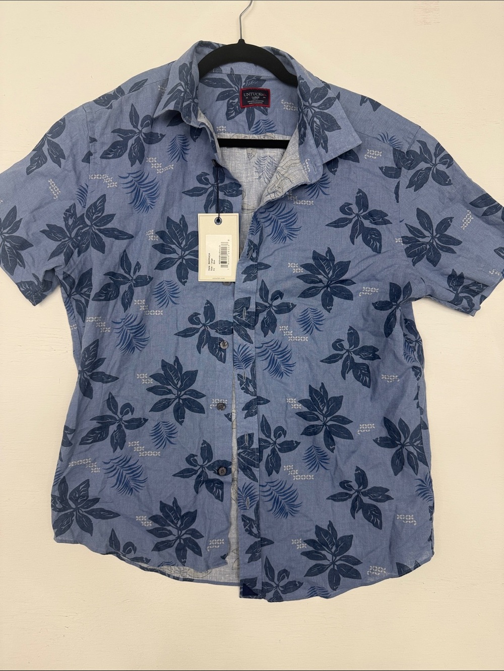 UNTUCKit Light Blue Short-Sleeve Floral Button-Down Shirt